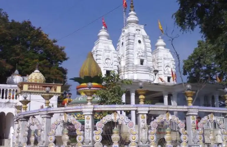 खजराना गणेश मंदिर में बड़ा फैसला: पुजारियों के दान पात्र हटेंगे, कलेक्टर ने दिए सख्त निर्देश